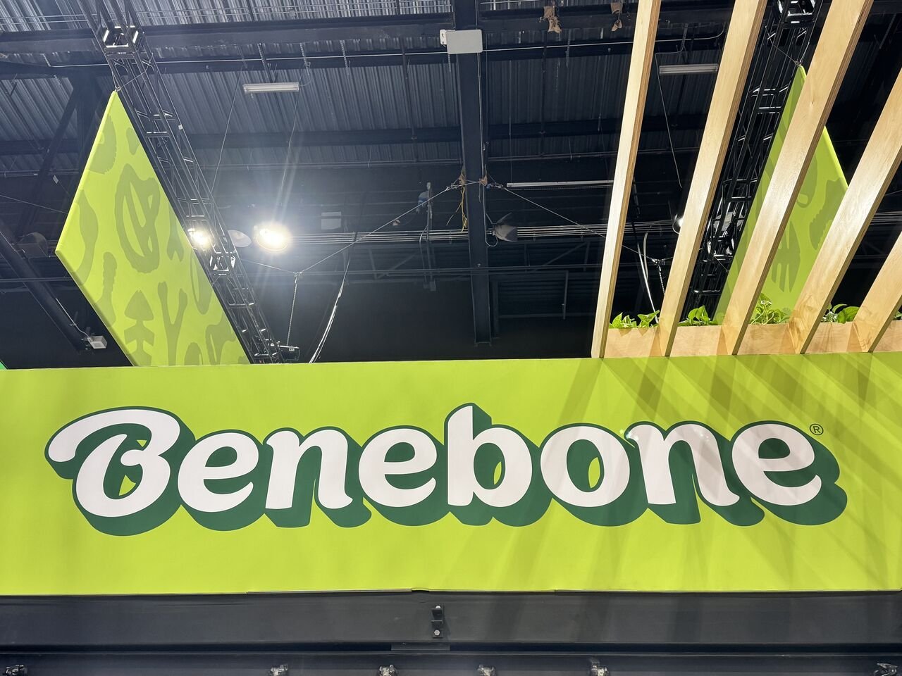 Benebone: Chew-Love, Lick After Lick – Global Pet Expo 2026