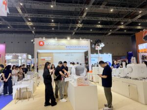 Anshan, China — China pet retail market