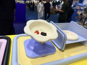 Gambol Pet dismisses Fengxiang takeover talk and doubles down on premium — China pet retail market