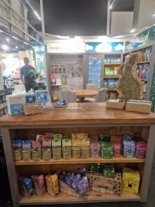 Arken Zoo Gaston stores — Europe pet industry 2026 — Arken Zoo taking over three Gaston pet stores in Sweden.